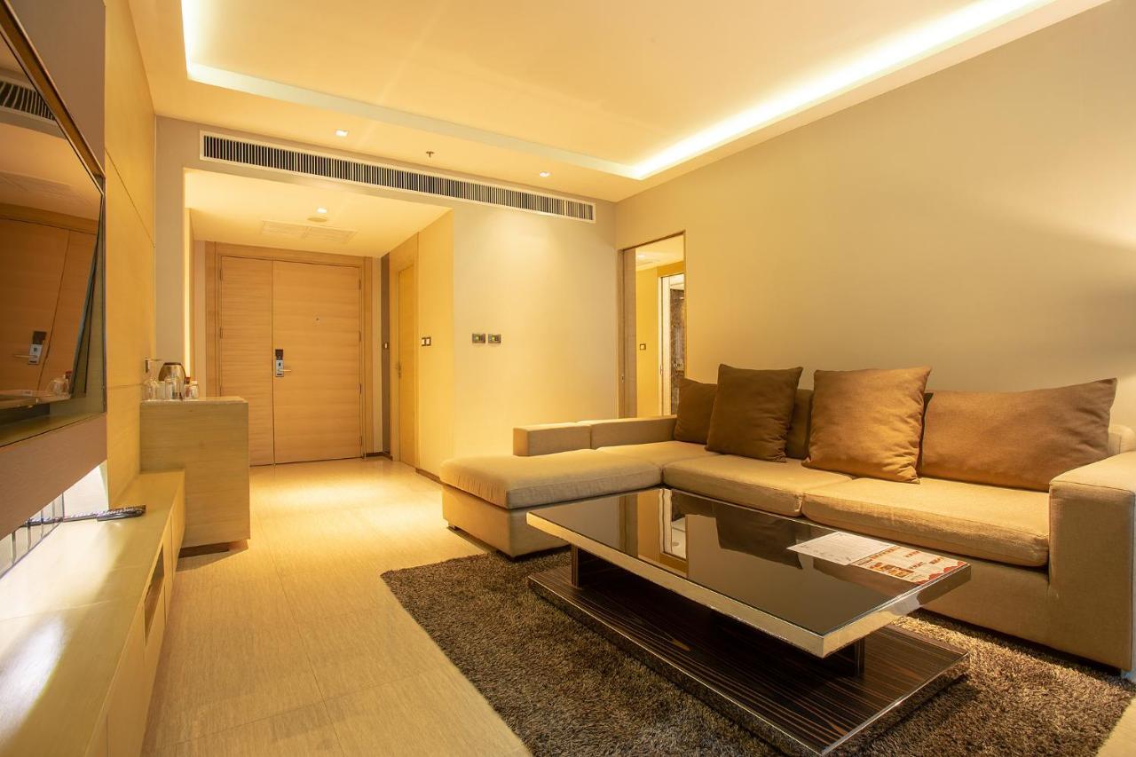 Graceland Bangkok By Grace Hotel - Sha Extra Plus Exterior photo