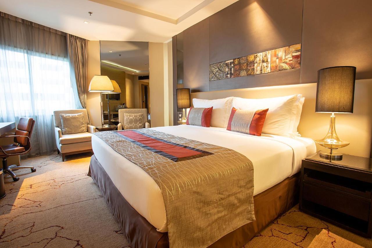 Graceland Bangkok By Grace Hotel - Sha Extra Plus Exterior photo